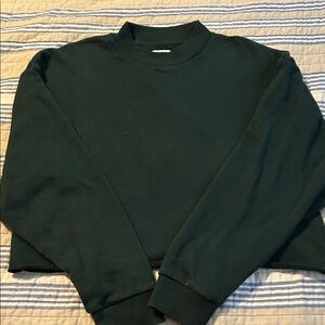 American Eagle Outfitters Dark Green Crew Neck Cropped Sweatshirt, size S , EUC